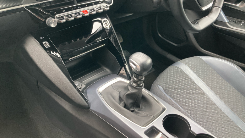 Peugeot 2008 1.2 PureTech Allure Premium 5dr Petrol Estate